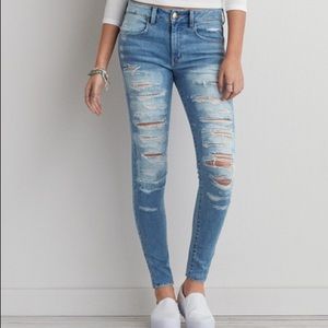 Super Stretch Ripped American Eagle Jeggings